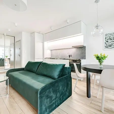 Old Town - Sw Barbary Street By Renters Danzica